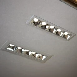 VONN LIGHTING VONN RUBIK VMDL000605C012WH 7.25" 5 LIGHT LED ADJUSTABLE RECESSED DOWNLIGHT W/TRIM, ETL COMMERCIAL GRADE, White -VONN LIGHTING RUBIX IMAGE 4 5d734443 5432 49d1 b8da 825fb579395d