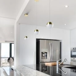 VONN LIGHTING VONN Artisan Ravello VAP2281BRS 5" Integrated LED ETL Certified Height Adjustable Pendant W/ Globe Shade, Brass -VONN LIGHTING VAP2281BRS IMAGE 5