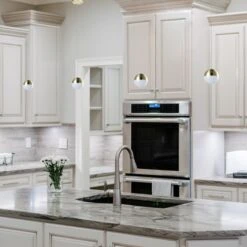 VONN LIGHTING VONN Artisan Ravello VAP2281BRS 5" Integrated LED ETL Certified Height Adjustable Pendant W/ Globe Shade, Brass -VONN LIGHTING VAP2281BRS IMAGE 7