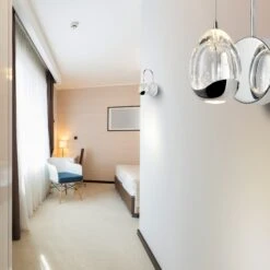 VONN LIGHTING VONN Artisan Venezia VAW1201CH 5" Integrated LED ETL Certified Wall Sconce Light With Clear Glass Shade, Chrome 15 VONN LIGHTING VONN Artisan Venezia VAW1201CH 5" Integrated LED ETL Certified Wall Sconce Light With Clear Glass Shade, Chrome -VONN LIGHTING VAW1201CH IMAGE 5