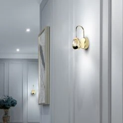 VONN LIGHTING VONN Artisan Venezia VAW1201GL 5" Integrated LED ETL Certified Wall Sconce Light With Glass Shade, Gold 16 VONN LIGHTING VONN Artisan Venezia VAW1201GL 5" Integrated LED ETL Certified Wall Sconce Light With Glass Shade, Gold -VONN LIGHTING VAW1201GL IMAGE 4