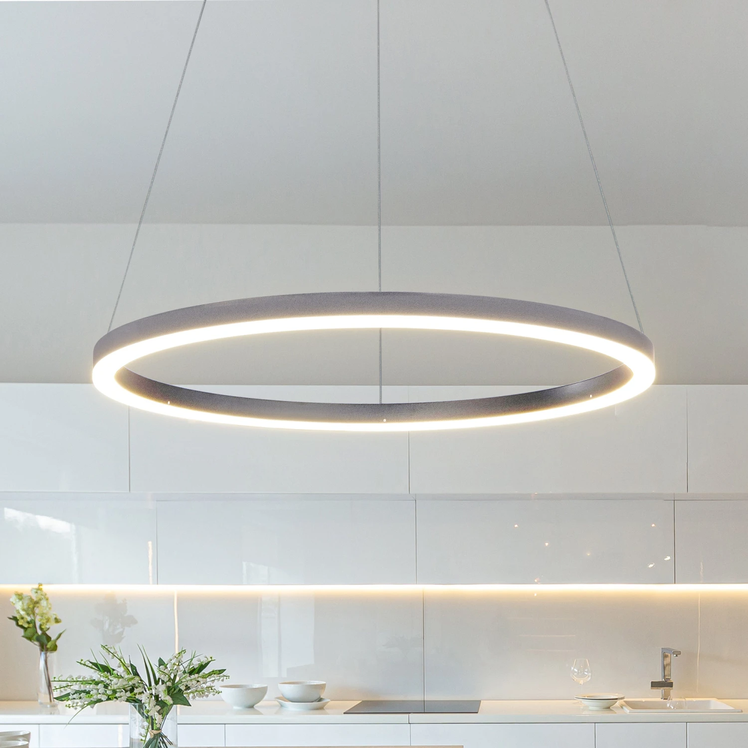 VONN LIGHTING VONN Tania VMC31640AL 24" Integrated LED ETL Certified Pendant, Height Adjustable Ring Chandelier In Silver 5 VONN LIGHTING VONN Tania VMC31640AL 24" Integrated LED ETL Certified Pendant, Height Adjustable Ring Chandelier In Silver - Image 3