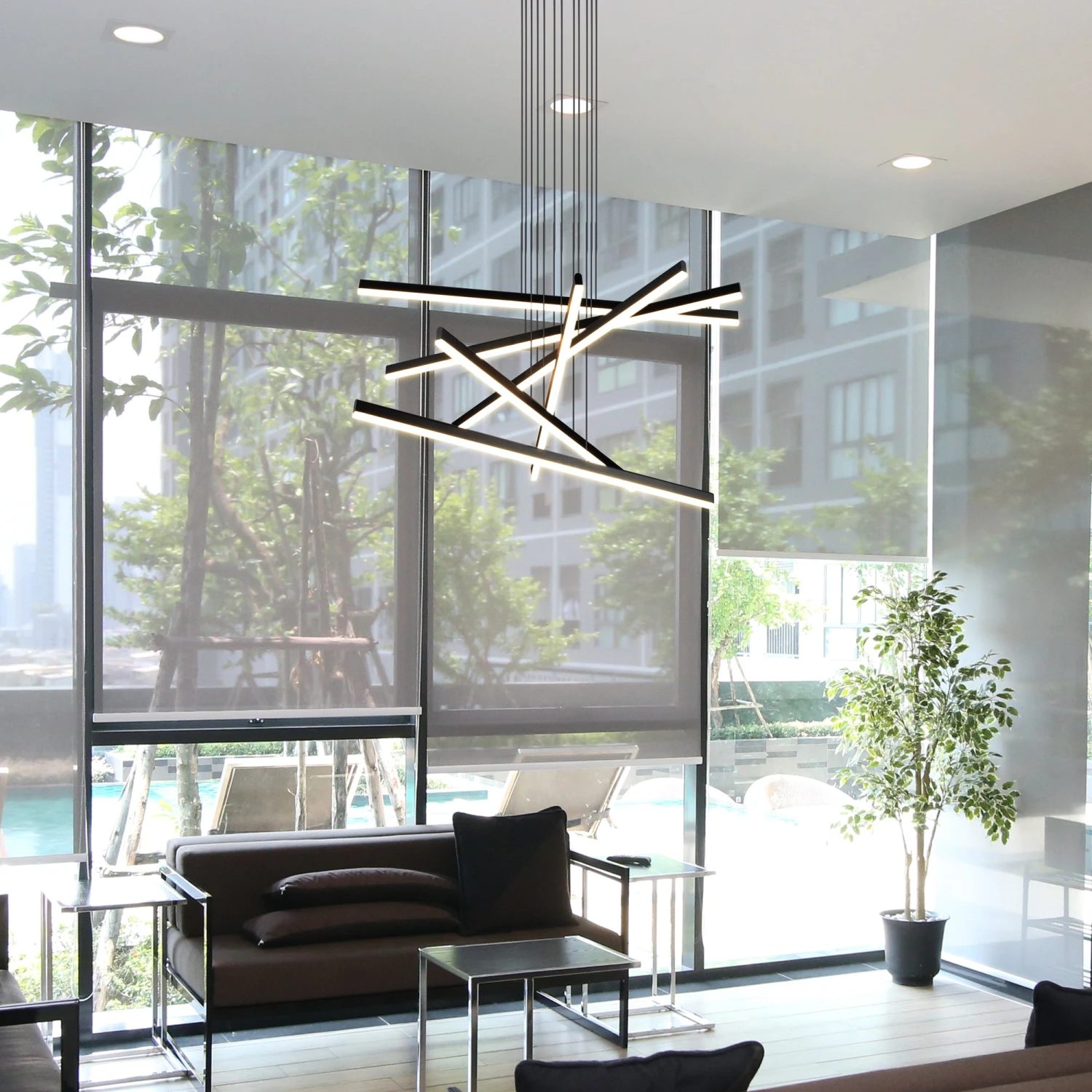 VONN LIGHTING VONN Sirius VMP25060BL 32" Integrated LED ETL Certified Pendant, Height Adjustable Chandelier In Black 9 VONN LIGHTING VONN Sirius VMP25060BL 32" Integrated LED ETL Certified Pendant, Height Adjustable Chandelier In Black - Image 7